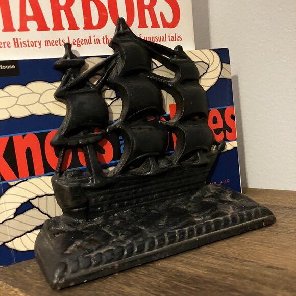 Vintage Nautical OLD IRONSIDES Cast Iron Ship Pair of Heavy Bookends - Picture 4 of 11